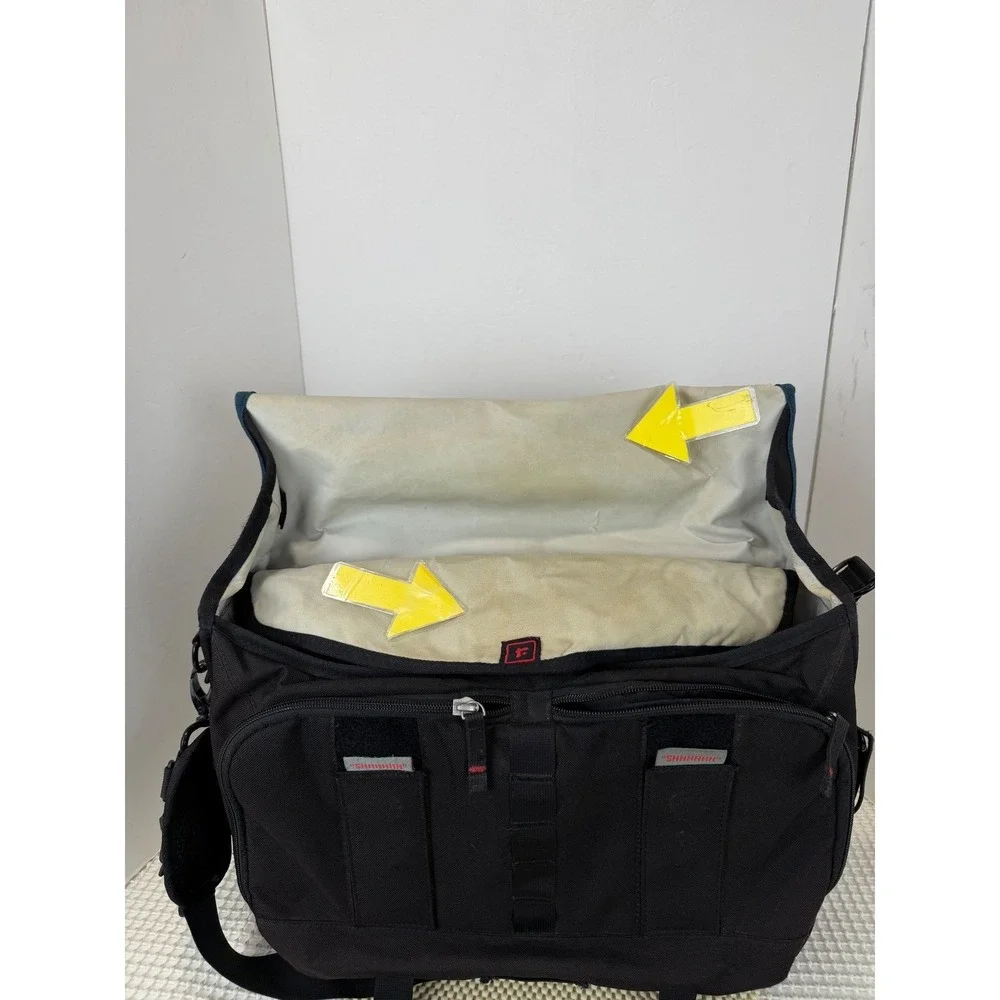 Rickshaw Bagworks Messenger Bag M‎ Black Grey Herringbone Laptop Commuter Bag